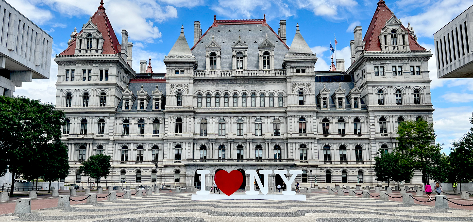 Photo of the New York State Capitol